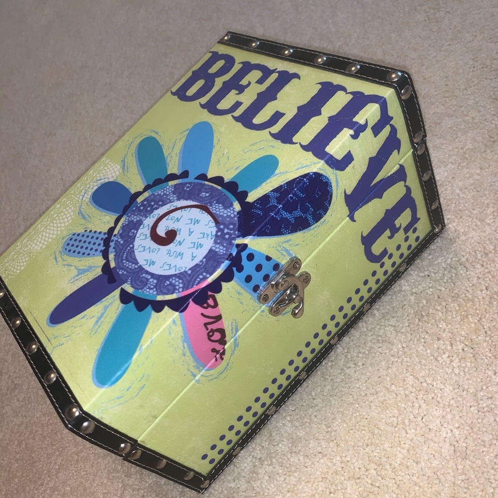 Storage box - Picture 3 of 3